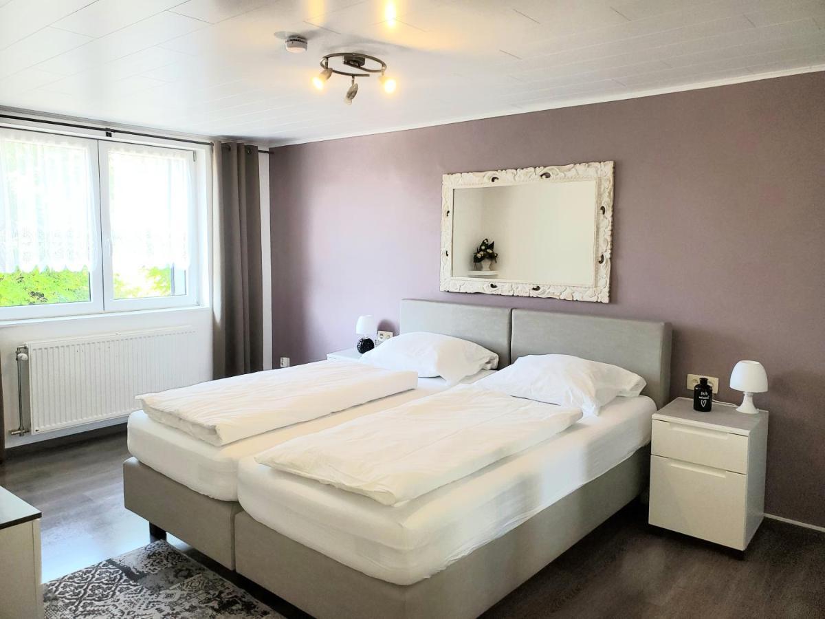 Buetgenbach Ferienhaus Lorea Екстер'єр фото